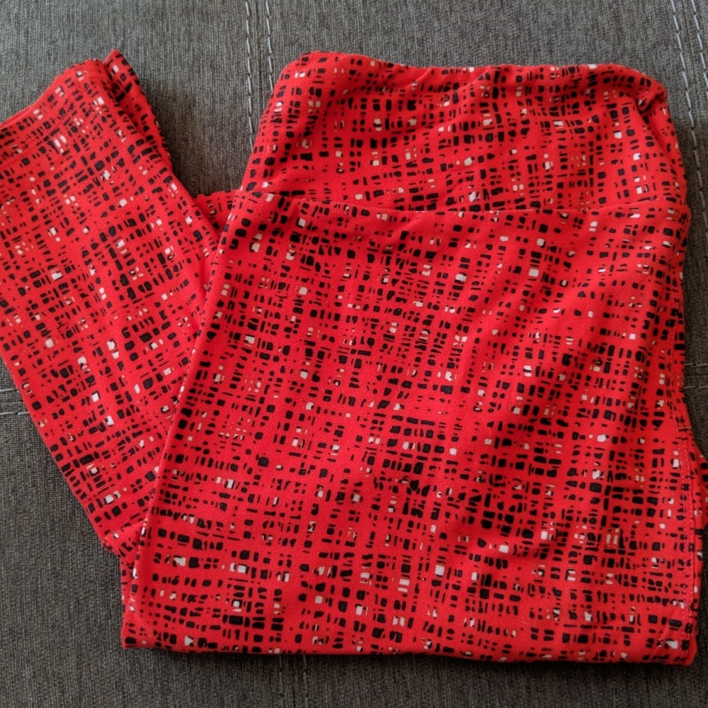 Lularoe Red TC Leggings